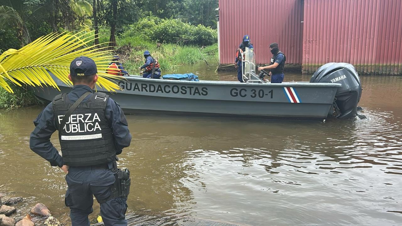 El cuerpo fue encontrado en barrio Los Lirios, en Limón. Foto cortesía.