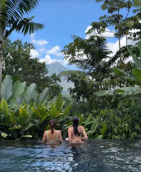 El volcán Arenal es uno de los atractivos más llamativos de la zona.