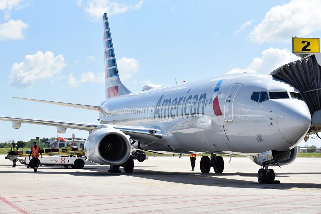 Aeronave de American Airlines en el Aeropuerto Internacional Juan Santamaría. Fotografía: