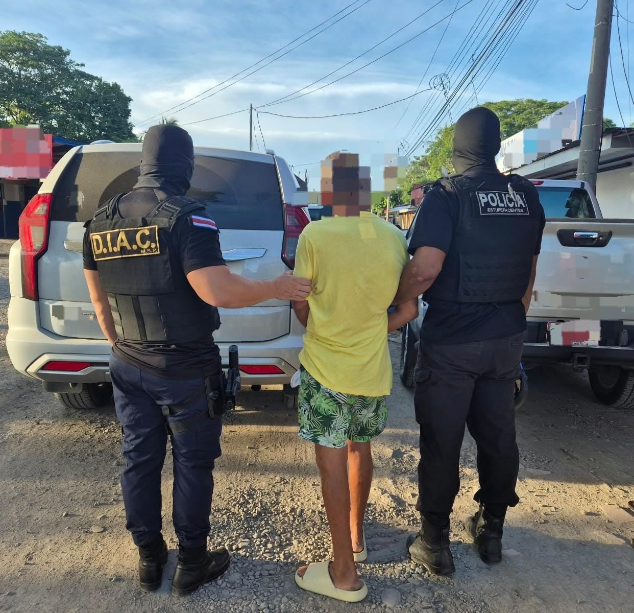 El OIJ detuvo a cuatro hombres por presunta venta de droga en Puntarenas.