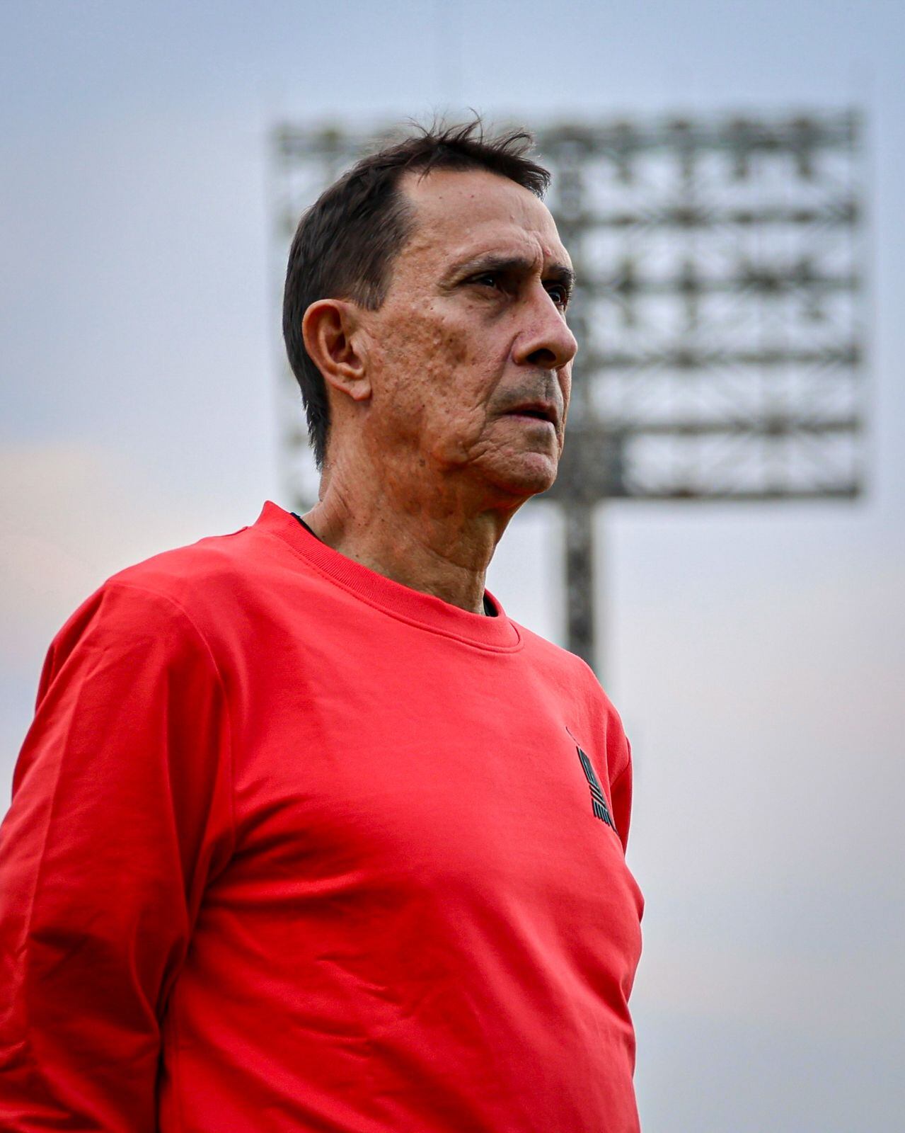 Alexandre Guimaraes alista la estrategia que considera la más adecuada para el desafío contra Pumas, en la Copa de Campeones de Concacaf.