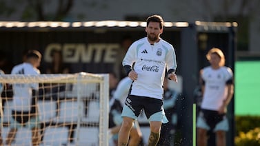 Lionel Messi cierra este martes una historia llena de alegrías y golpes con Argentina