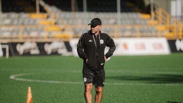 Luis Marín confirma que negocian para tener a un jugador del Saprissa en el Sporting