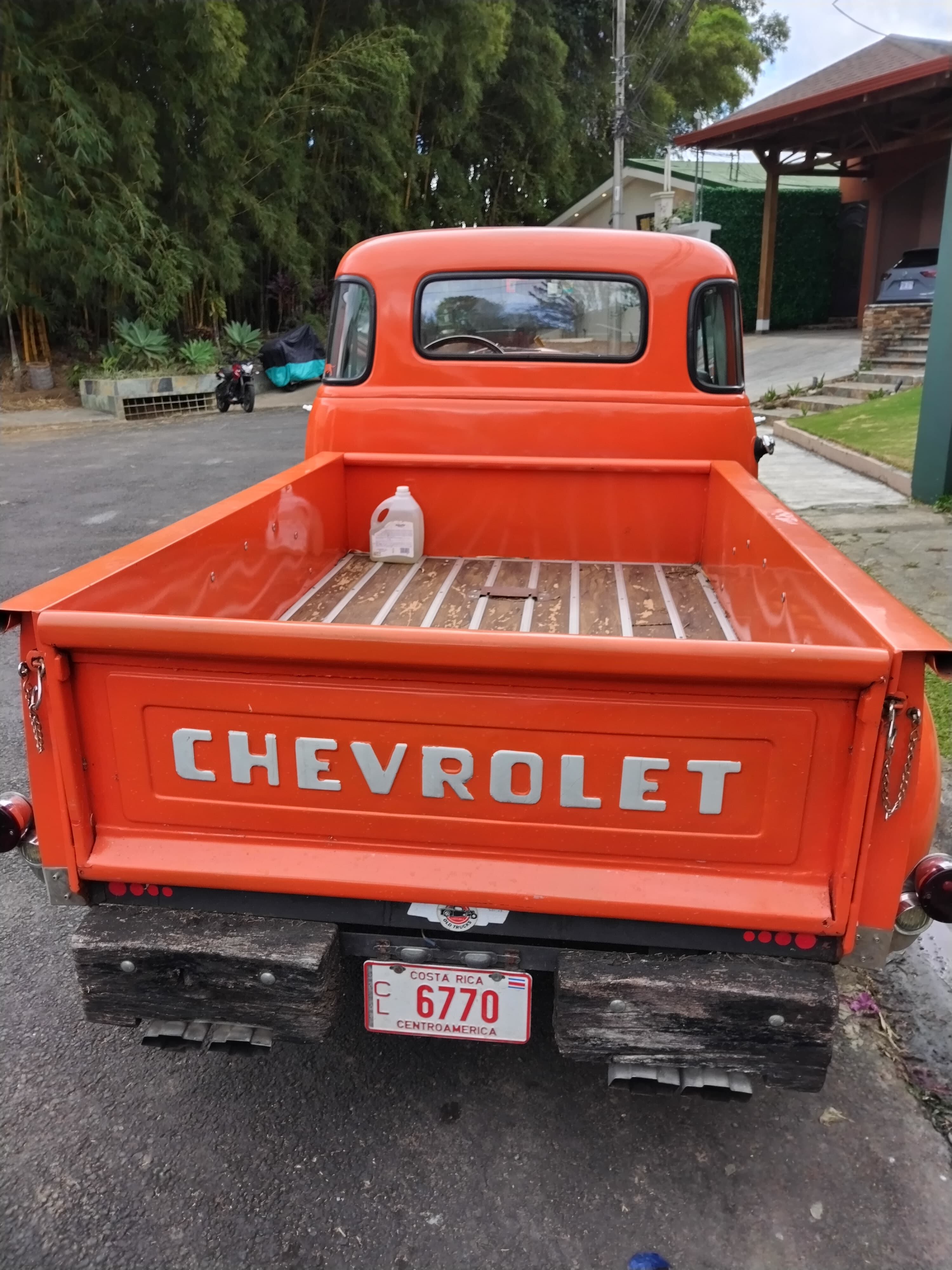 Chevrolet 1954, Advance Desing, chuzo de la semana, Ruth Chavarría