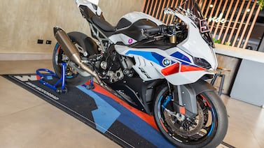 De probar una moto prestada a correr con un misil: el chuzo de Marlon Ulate que impone respeto