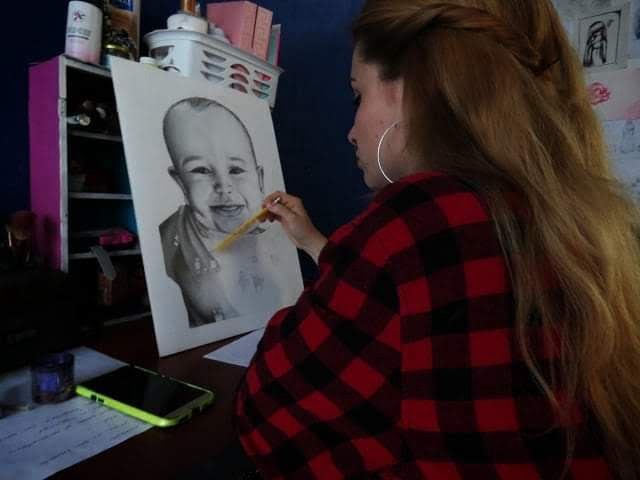 Ana Solano Villalobos, tiene 28 años, y hoy está a las puertas de uno de los logros más grandes que un percusionista puede soñar: representar a Costa Rica en el World Percussion Group 2026, el evento de percusión más prestigioso del planeta, es un mundial de percusión y ella sí clasificó.