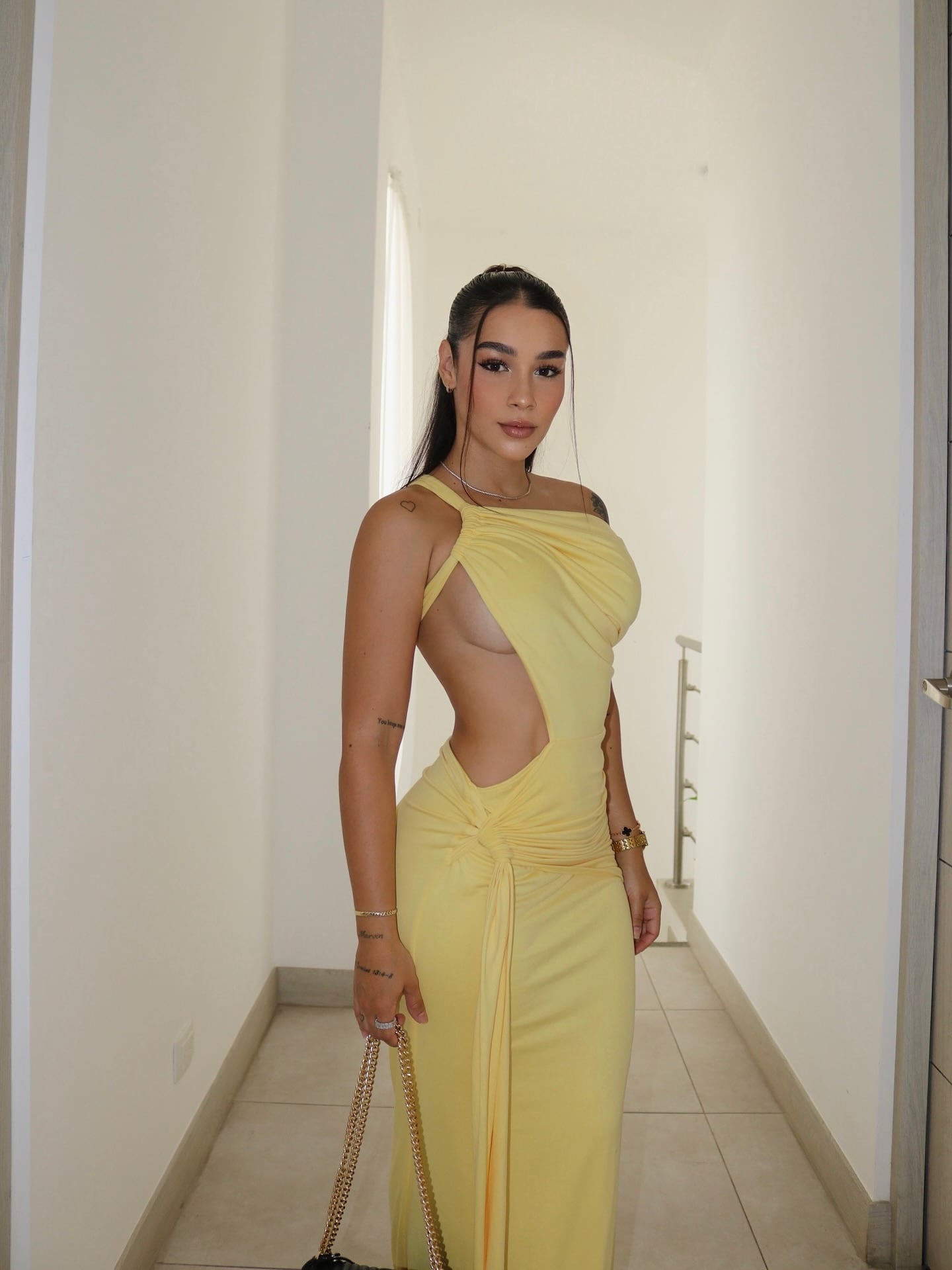 Melanie Valverde, ex de Marvin Loría comenzó una batalla en redes con la ex de Allan Alemán Hillary Castro. Instagram Melanie Valverde.