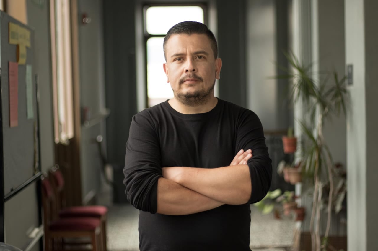 El actor costarricense Daniel Zovatto, coprotagonista de la película “El exorcista del Papa”, en la cual el gran protagonista es la megaestrella de Hollywood, Rusell Crowe. Zovatto fue entrevistado vía Zoom por unos amigos de la familia de La Teja, los de “Investigación ParanormalCR”. El experimentado investigador de fenómenos paranormales, Israel Barrantes fue el encantado de realizar la entrevista.