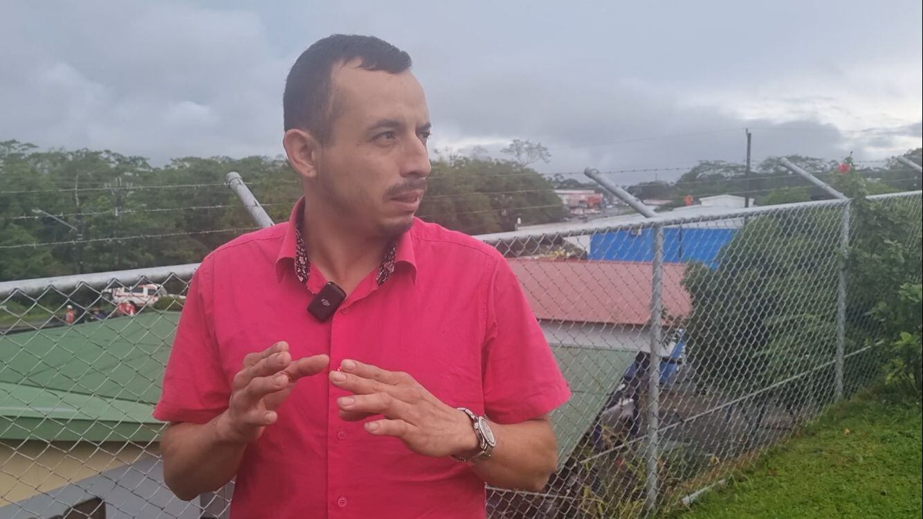 Greivin aún siente escalofríos al recordar el poderío del río Aguas Zarcas. Foto Edgar Chinchilla.