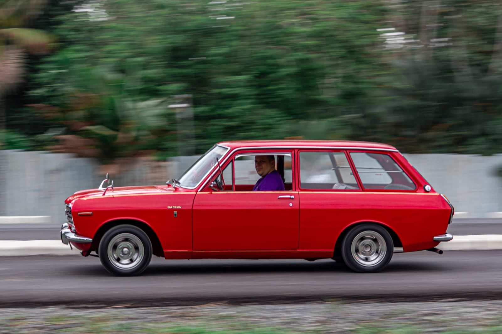 El Datsun 1000 de 1969 de Johan Quirós es todo un chuzo.