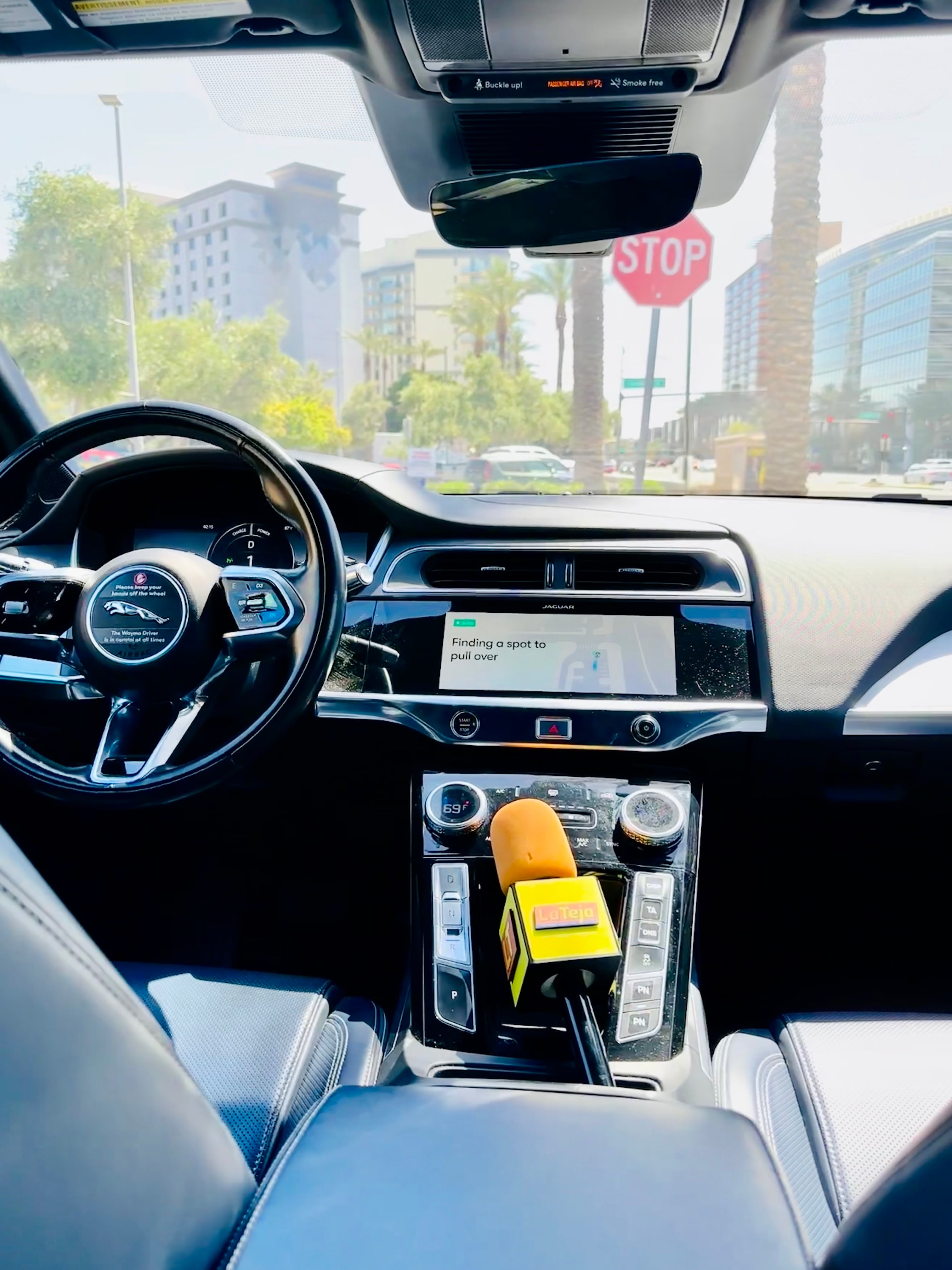 Nuestro compañero, corresponsal en  Estados Unidos, William E. Cordero, vivió la experiencia de usar un taxi sin chofer, totalmente automatizado, en Phoenix, Estados Unidos.