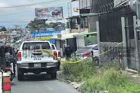 Terror a plena luz del día: hombre es asesinado a balazos dentro de carro en Desamparados