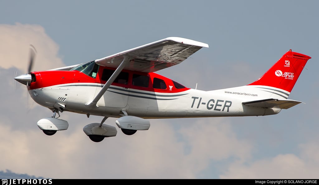 La avioneta Cessna 206 TI-GER desapareció de los radares cuando ya había entrado al espacio aéreo del aeropuerto Juan Santamaría