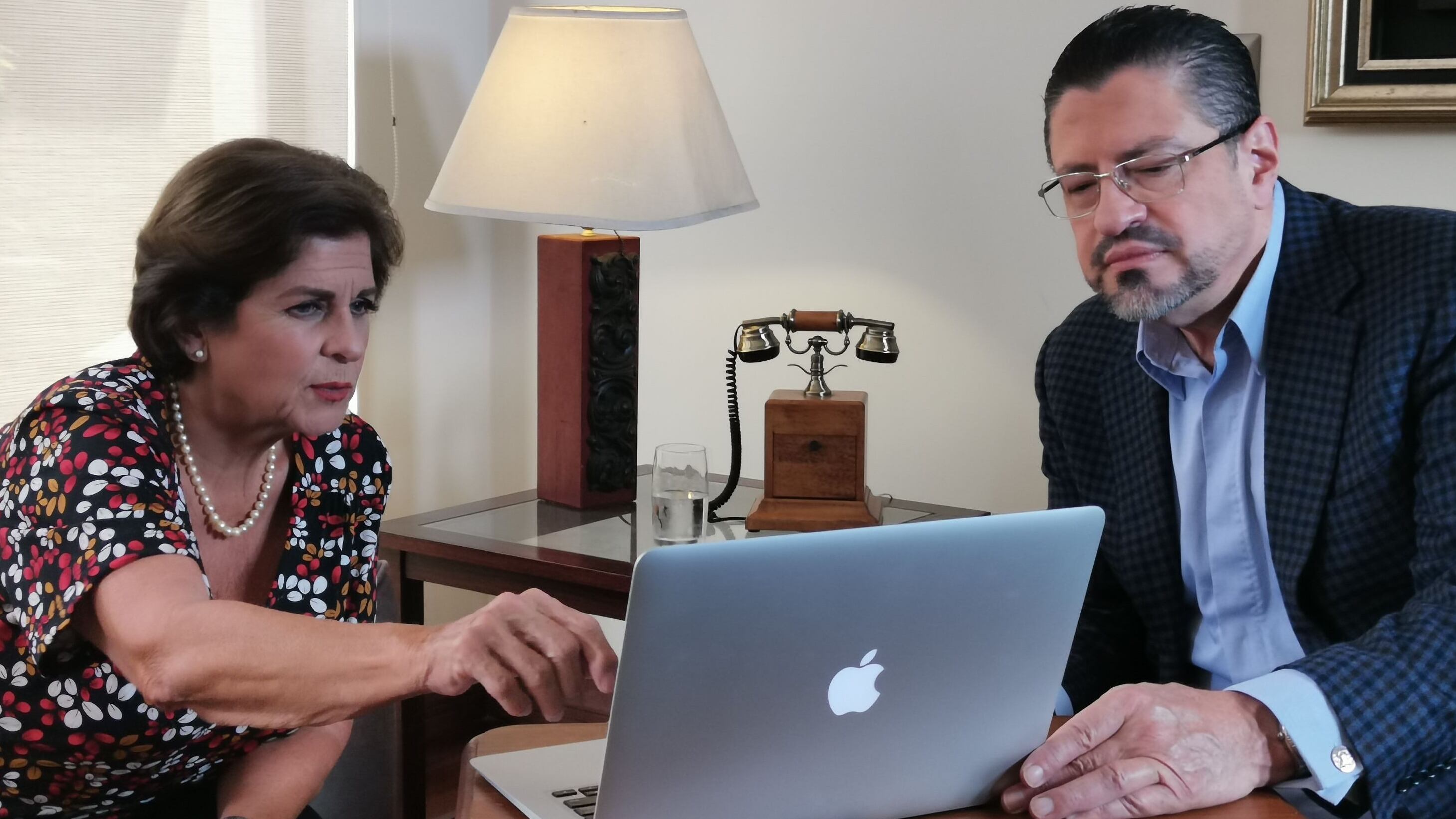 La muy reconocida periodista, Pilar Cisneros Gallo, aceptó ser candidata a diputada por el primer lugar de San José del Partido Social Democrático que tiene como candidato presidencial a Rodrigo Chaves.