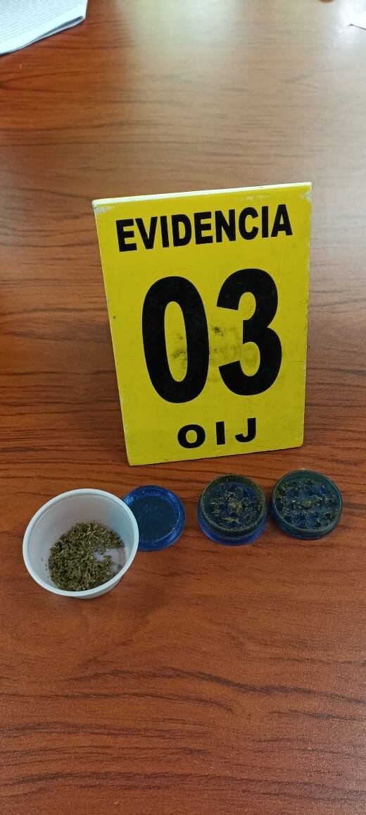 Esta droga fue decomisada a los sospechosos. Foto OIJ.