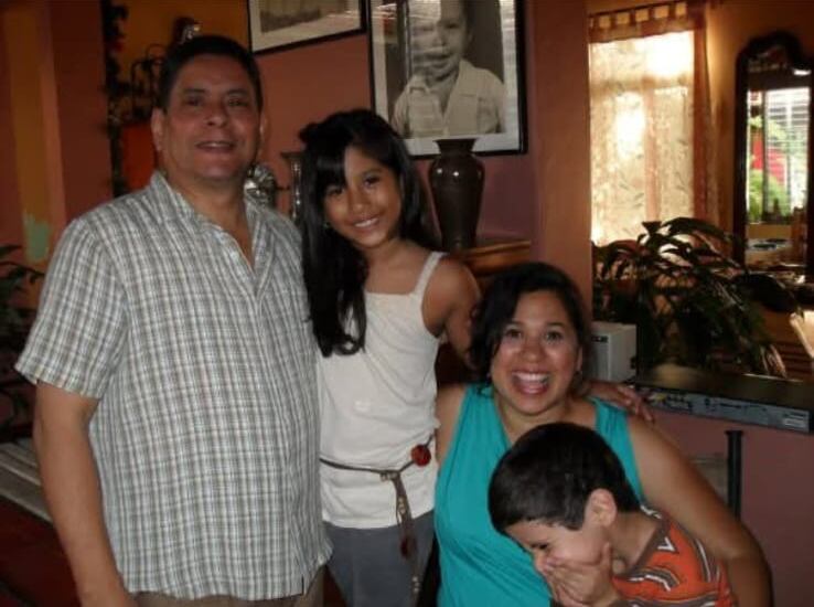 La nicaragüense Claudia Vargas celebró el Día de la Madre lejos de sus hijos