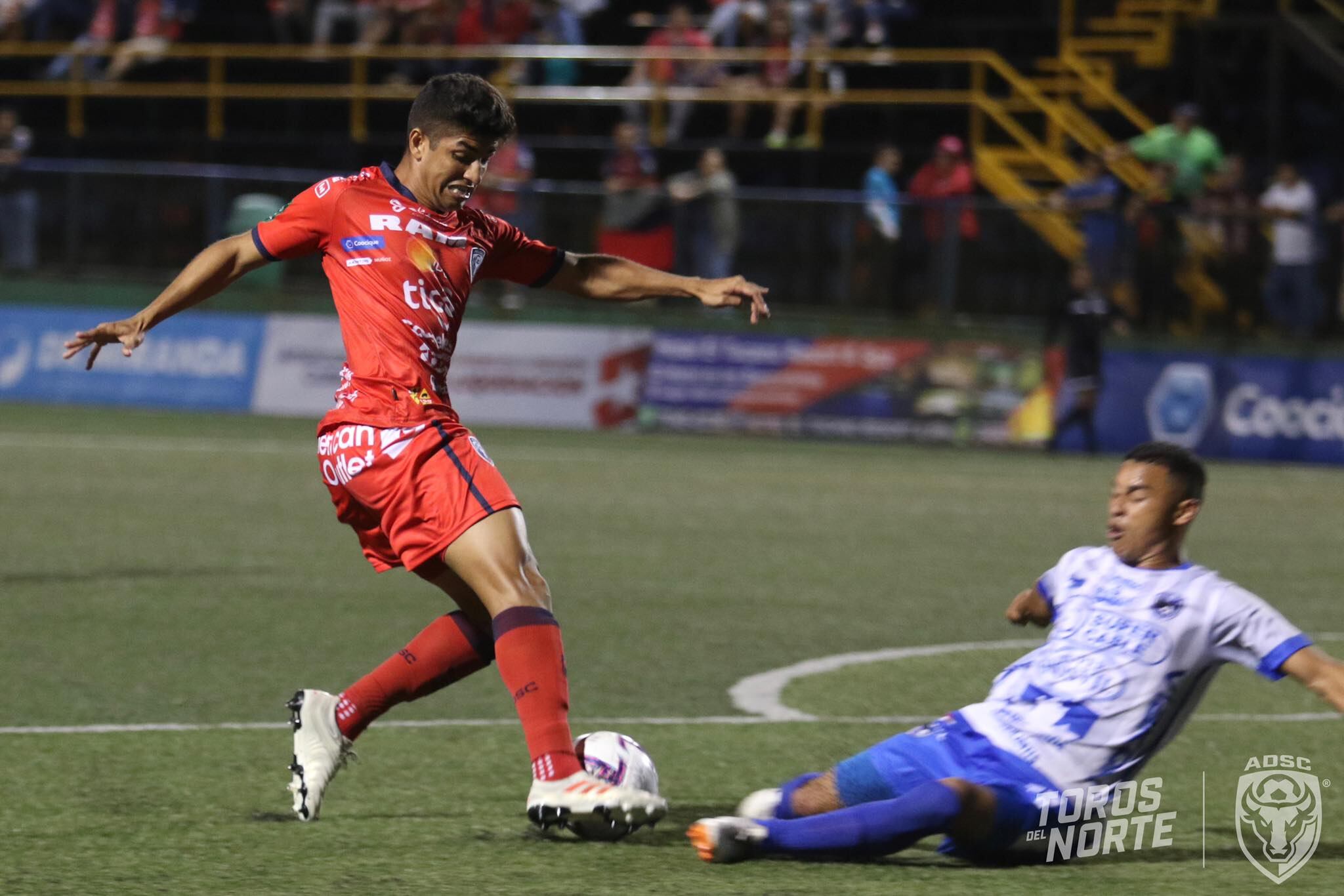 an Carlos venció a Grecia en la jornada 11