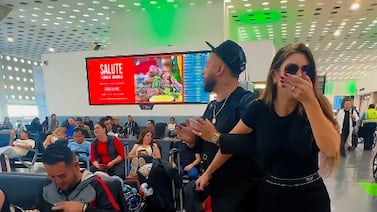 Montserrat del Castillo pasó gran vergüenza en el aeropuerto de México por broma que le hizo un tico