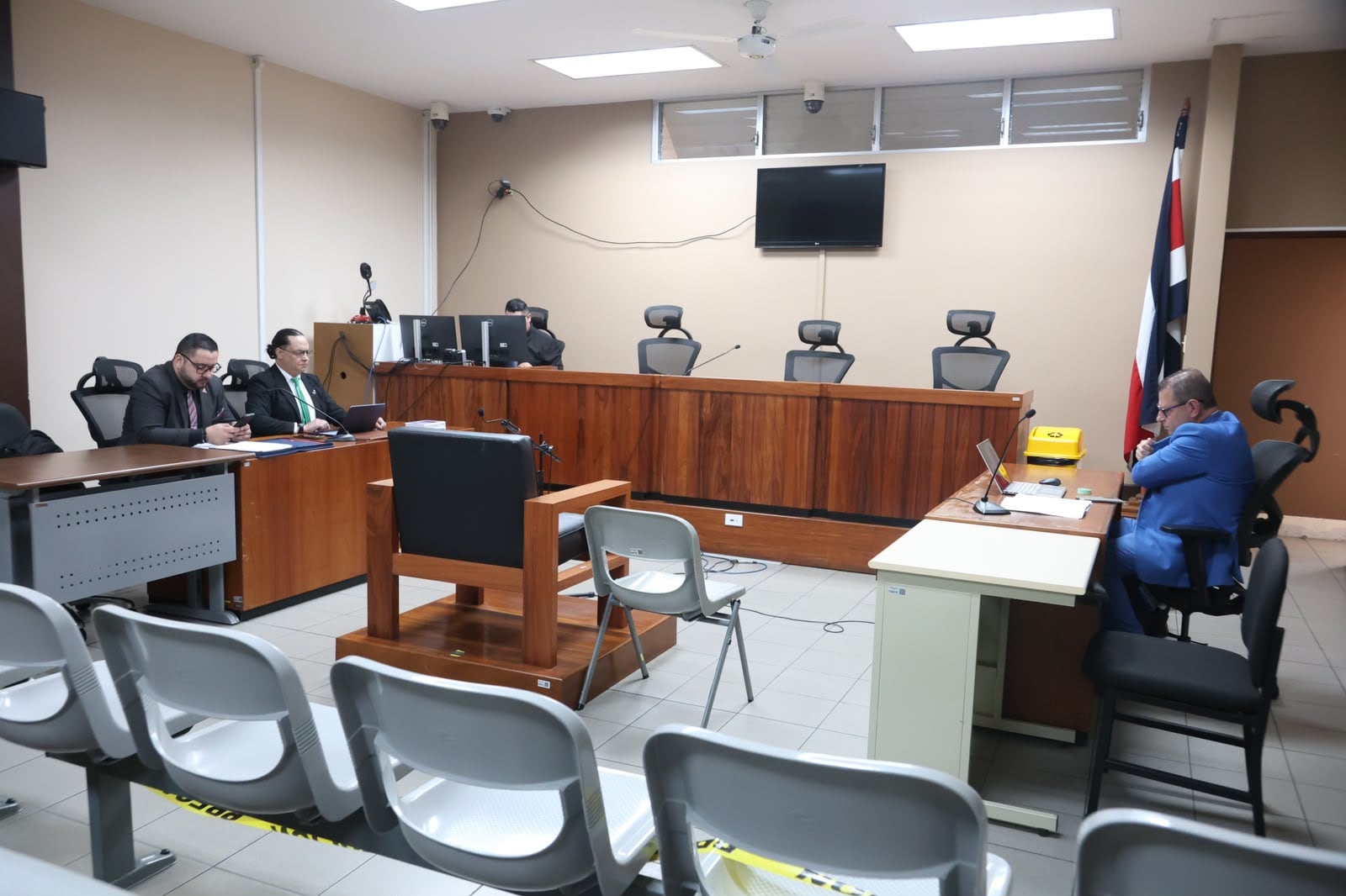 Este 16 de setiembre de 2026 se reanudará el juicio contra Diego Bravo tras demandado por Mauricio Hoffmann y su pareja María José Ulate por el delito de daños al honor.