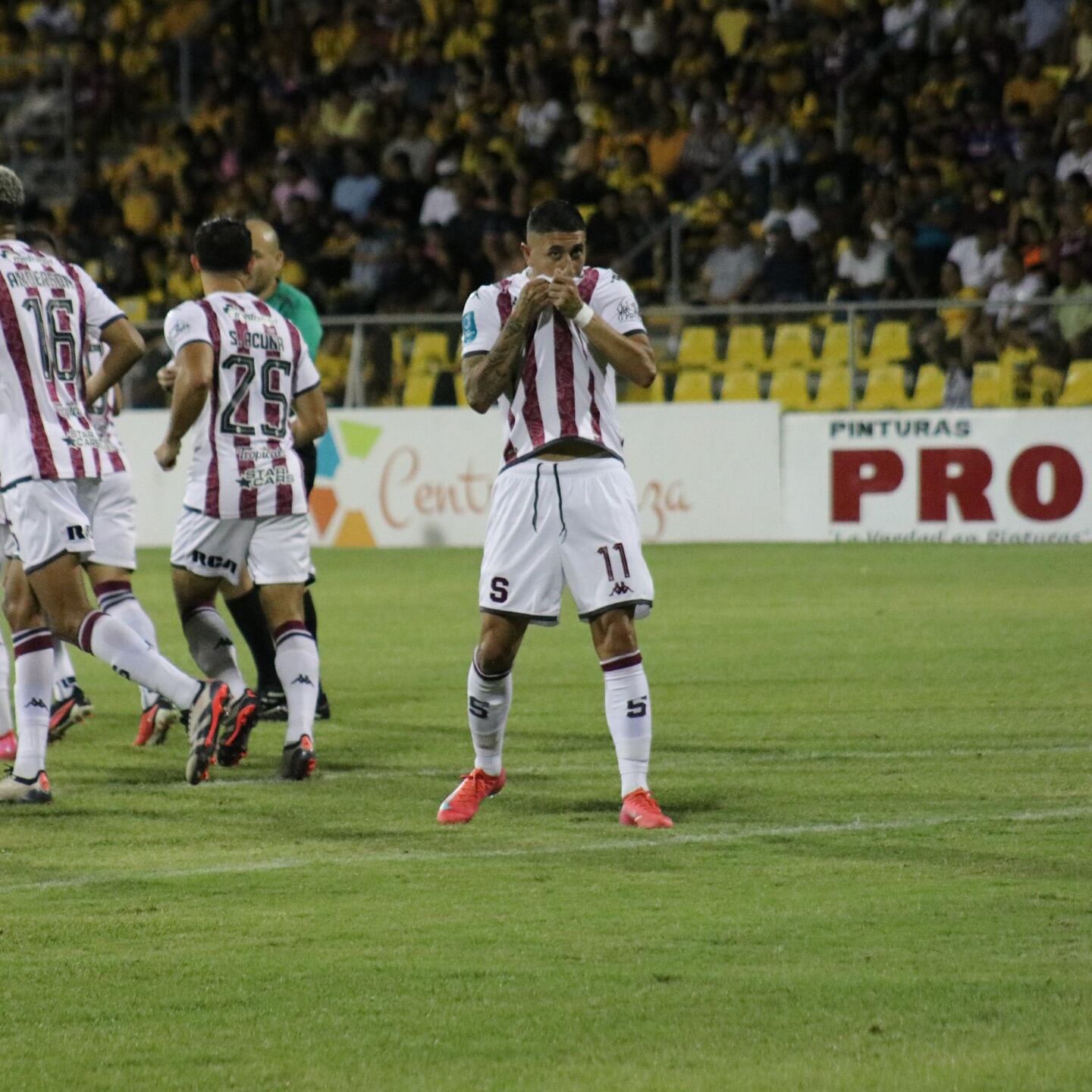 Liberia vs Saprissa, estadio Edgardo Baltodano