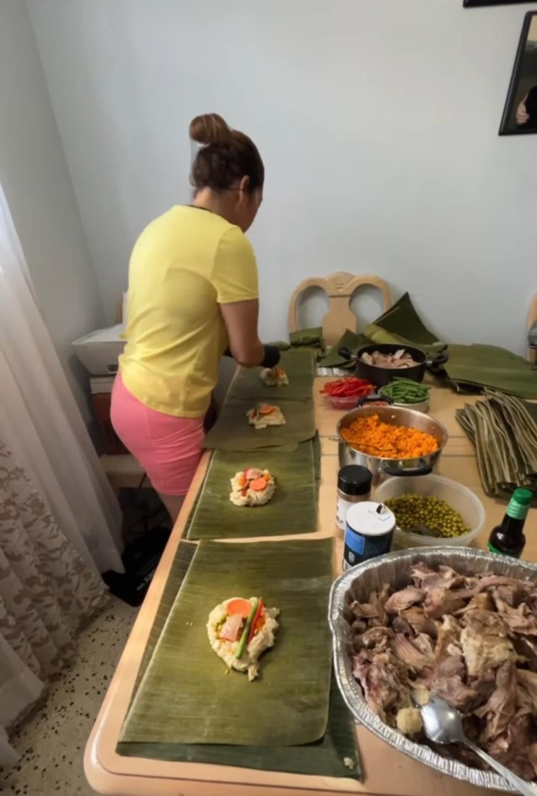 Sugey Ramírez Vargas, una costarricense nativa de San Isidro de Heredia que vive desde hace 27 años en Miami, y quien este domingo 1 de junio se pondrá el delantal para celebrar una “Tarde Tica” al mejor estilo de los cafetales: con más de 50 piñas de tamales, café caliente y pura música bailable a la tica.