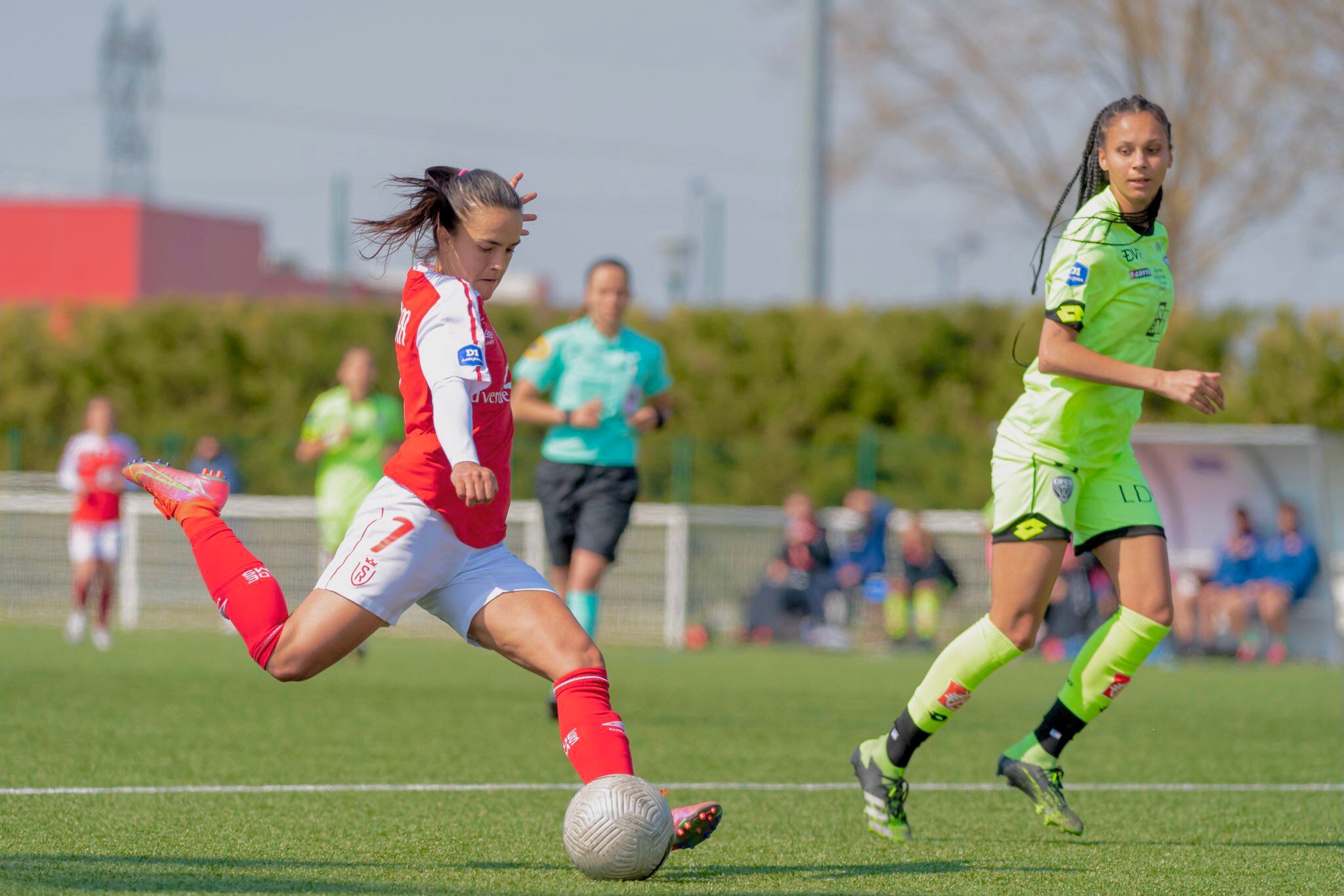 Melissa Herrera, mejor jugadora de los meses de marzo y abril en la liga francesa. Twitter.