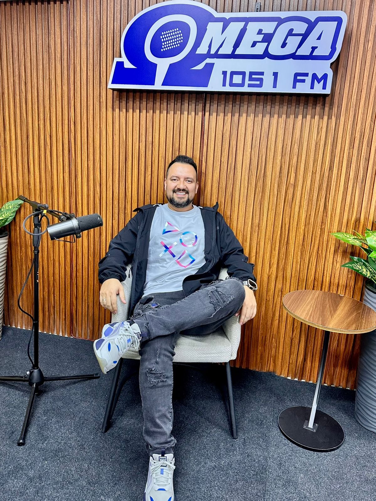 Luis Felipe Arroyo, Pepe Arroyo, locutor y humorista.