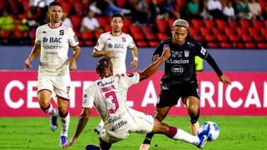 Paulo Wanchope volvió a recibir otro golpe de nocaut en Panamá, ahora con Saprissa