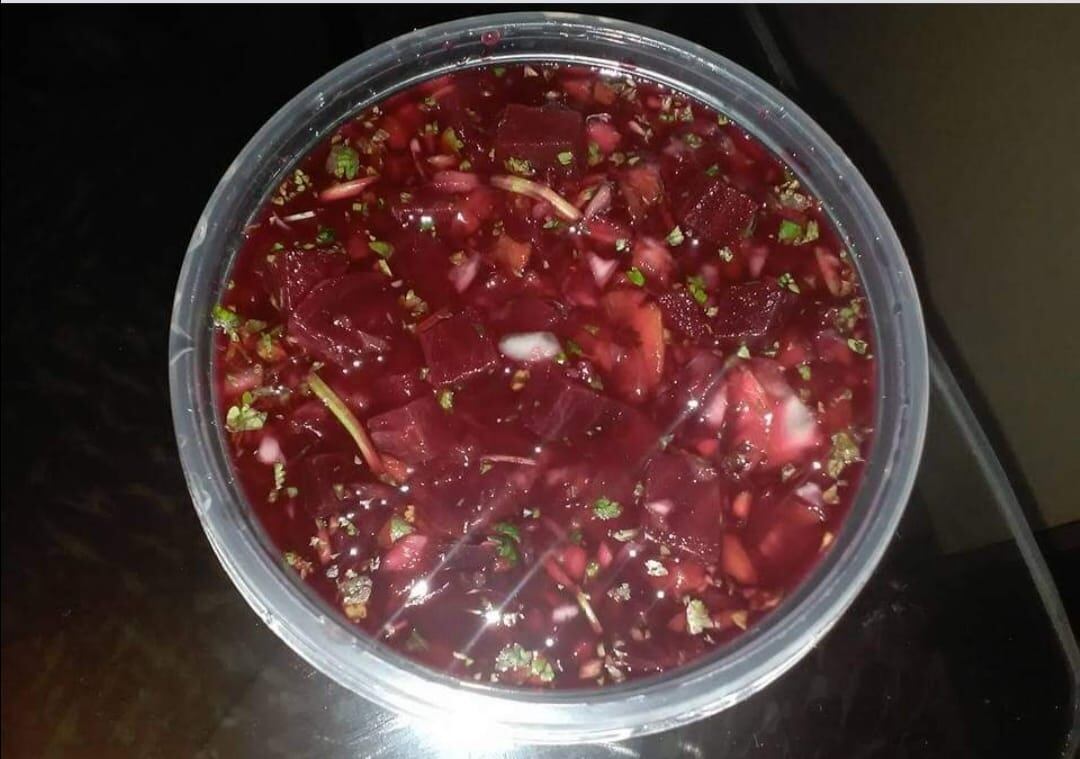Adriana Barrantes, nieta de la abuela del Saprissa, vende ceviches exóticos