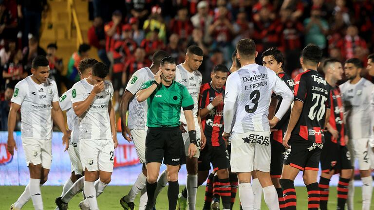 ¿A cuál equipo le pitaron más penales a favor y en contra durante el 2025? Los números hablan