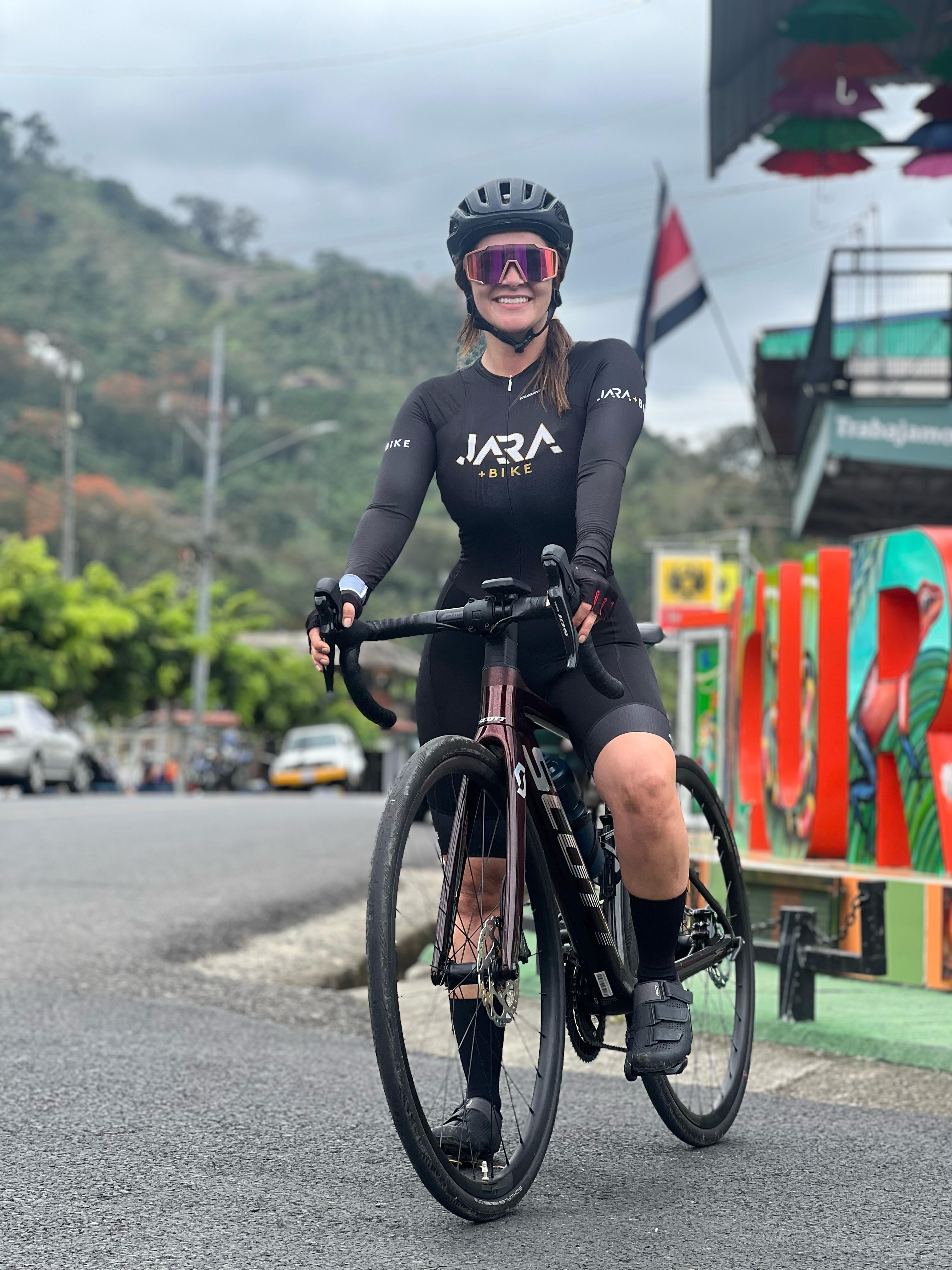 Gabriela Jiménez, periodista y presentadora de canal 7