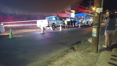 Un hombre fue asesinado brutalmente cuando pretendía montarse a un bus