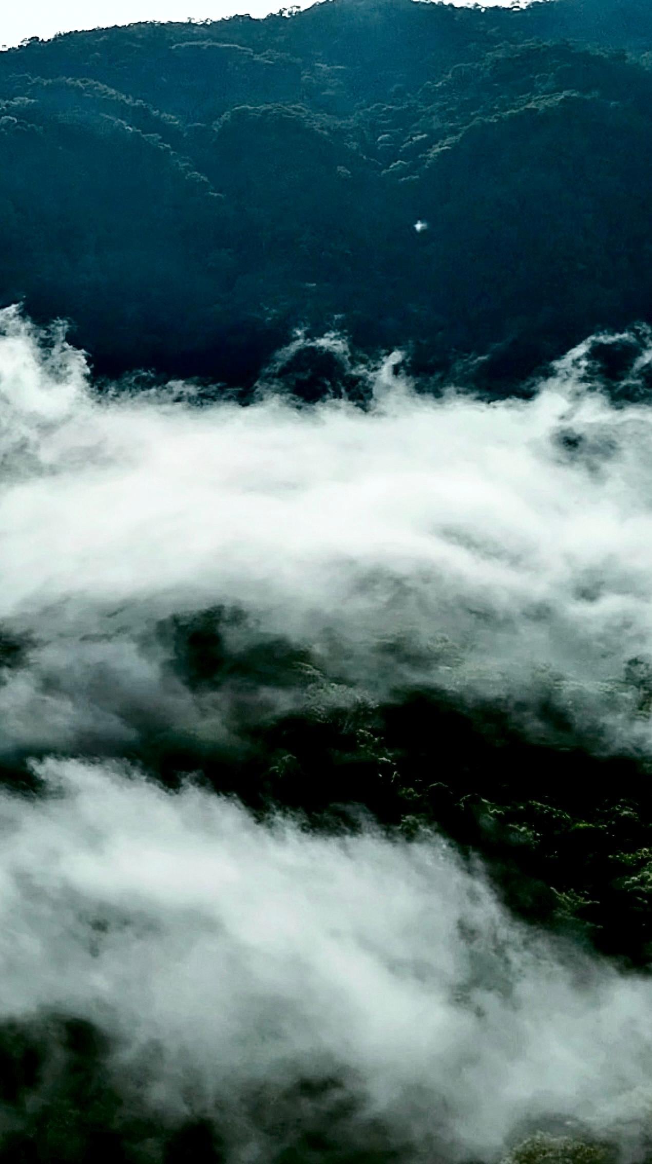 En setiembre del 2025, pero también fue un dron extraterrestre el que registró don Nelson Bonilla, quien tiene 44 años y es técnico en refrigeración y aires acondicionados.