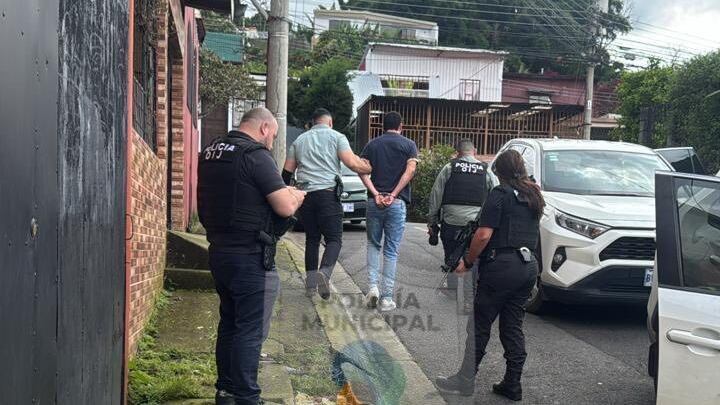 El portero Steven Orias, de 22 años, detenido por tentativa de homicidio en Los Sitios de Moravia. Foto: Policía Municipal Moravia
