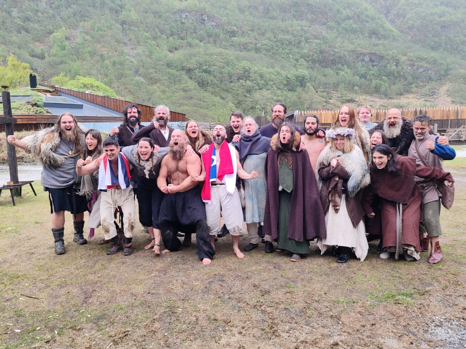 Roberto Fontana, vecino de Desamparados, ganó invicto el Mundial de Lucha Vikinga y se convirtió en el primer campeón mundial fuera de los países escandinavos en la historia.