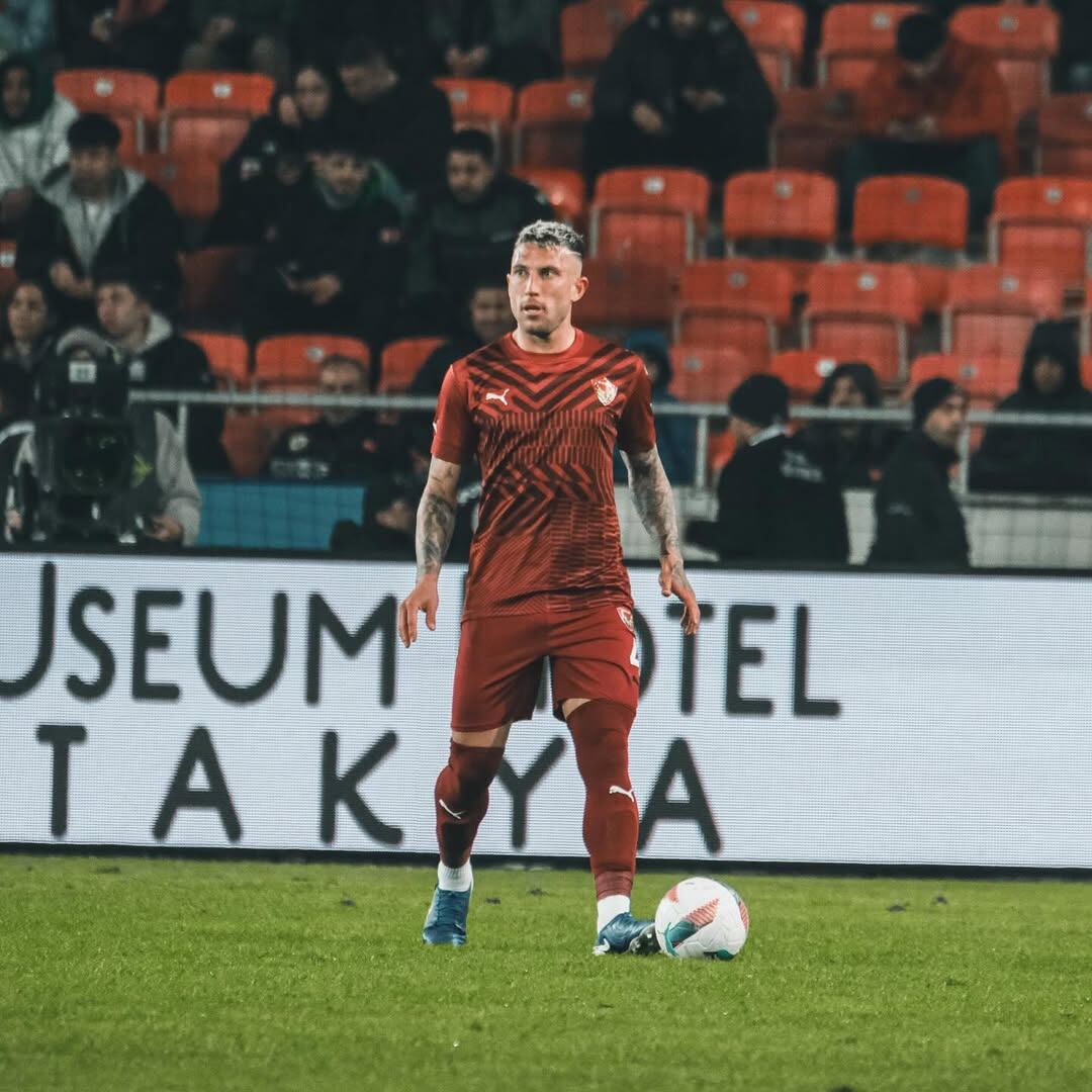 Francisco Calvo encabezó el récord de acciones defensivas del 2024. Instagram.