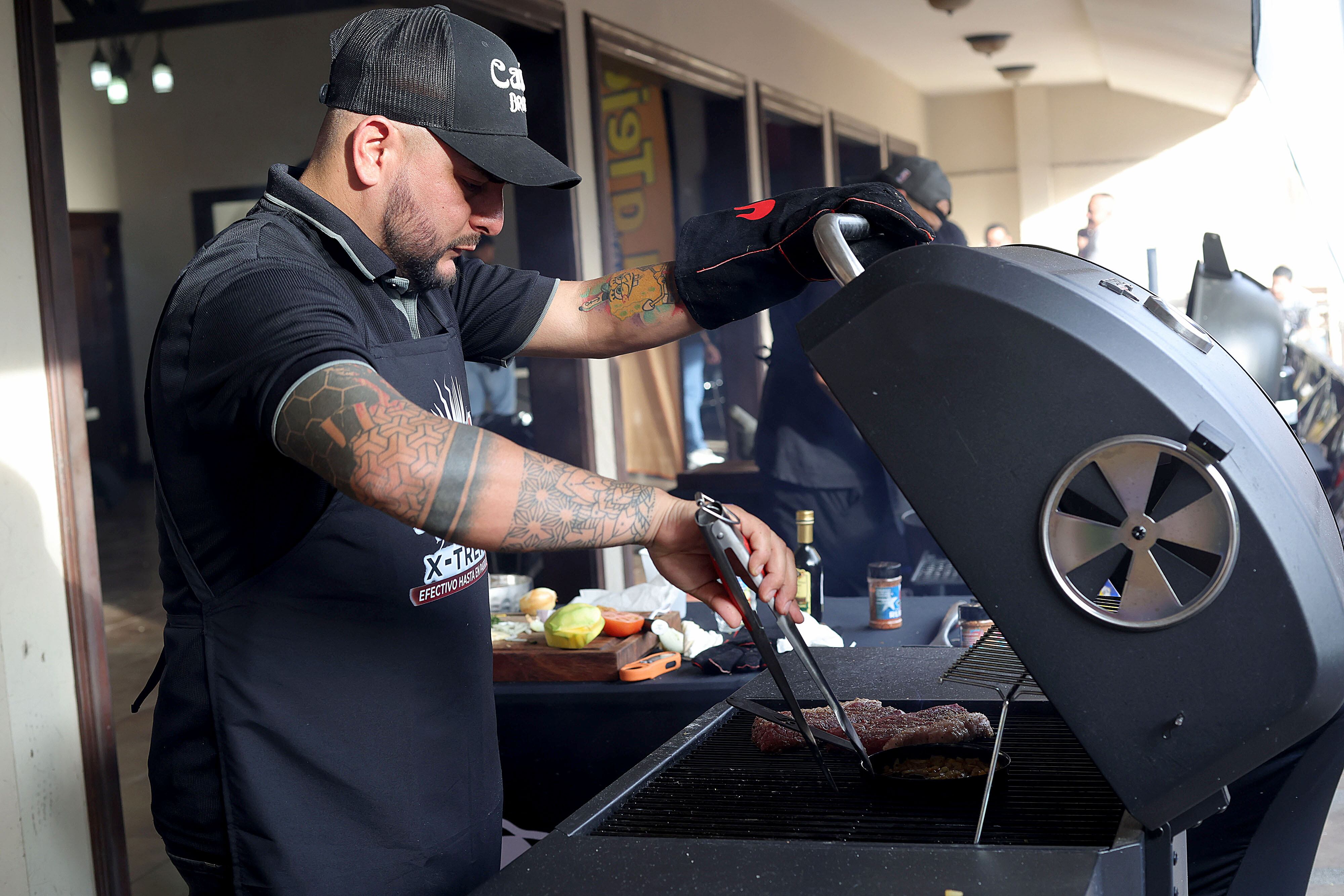 Guerra de Parrillas, reality show de La Teja 2