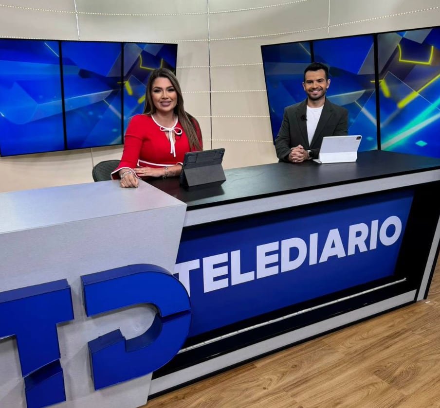 Noticiero Telediario, de canal 8 de Multimedios.