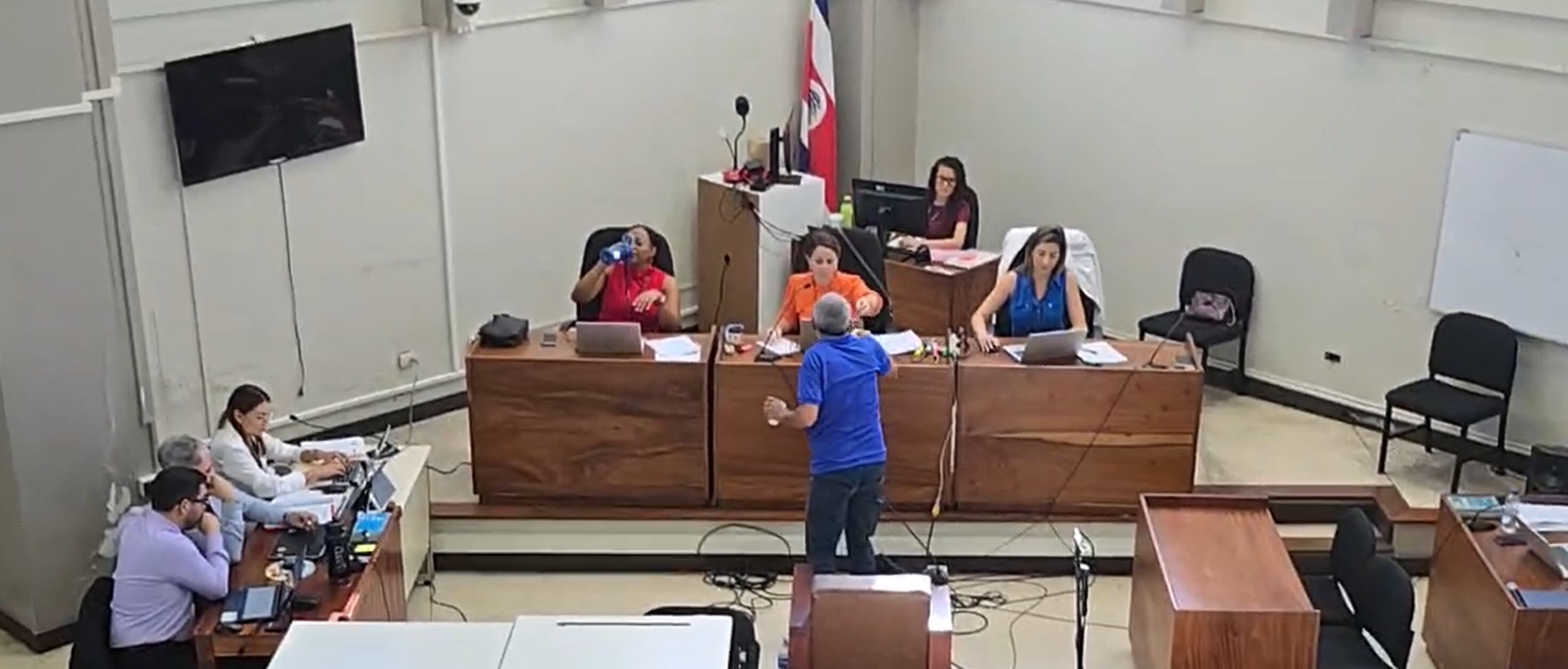 José Garos, papá de crianza de Yuliana, dio su declaración este martes. Captura video Allan Jara.