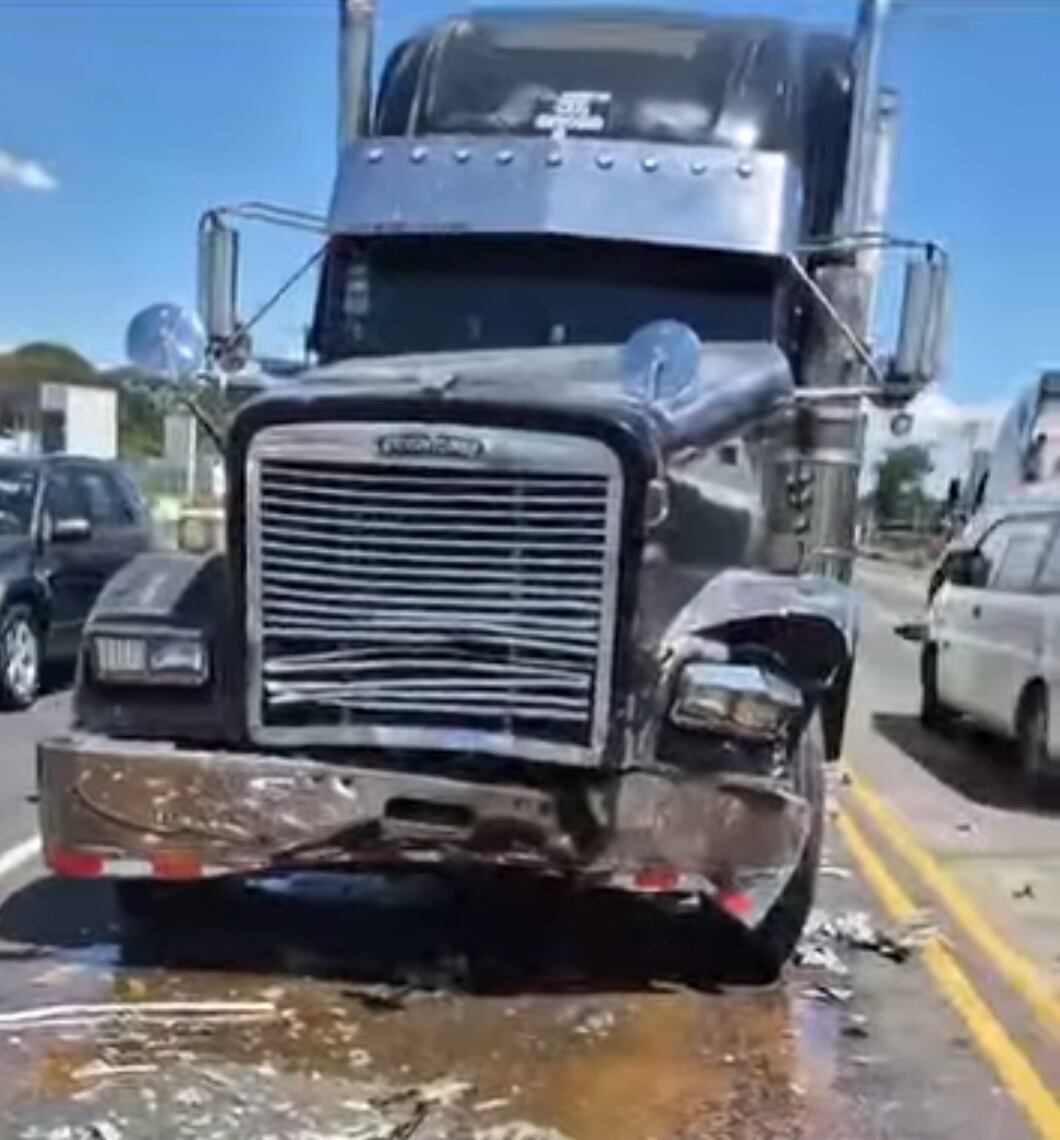 El conductor del carro murió de forma inmediata. Foto cortesía.