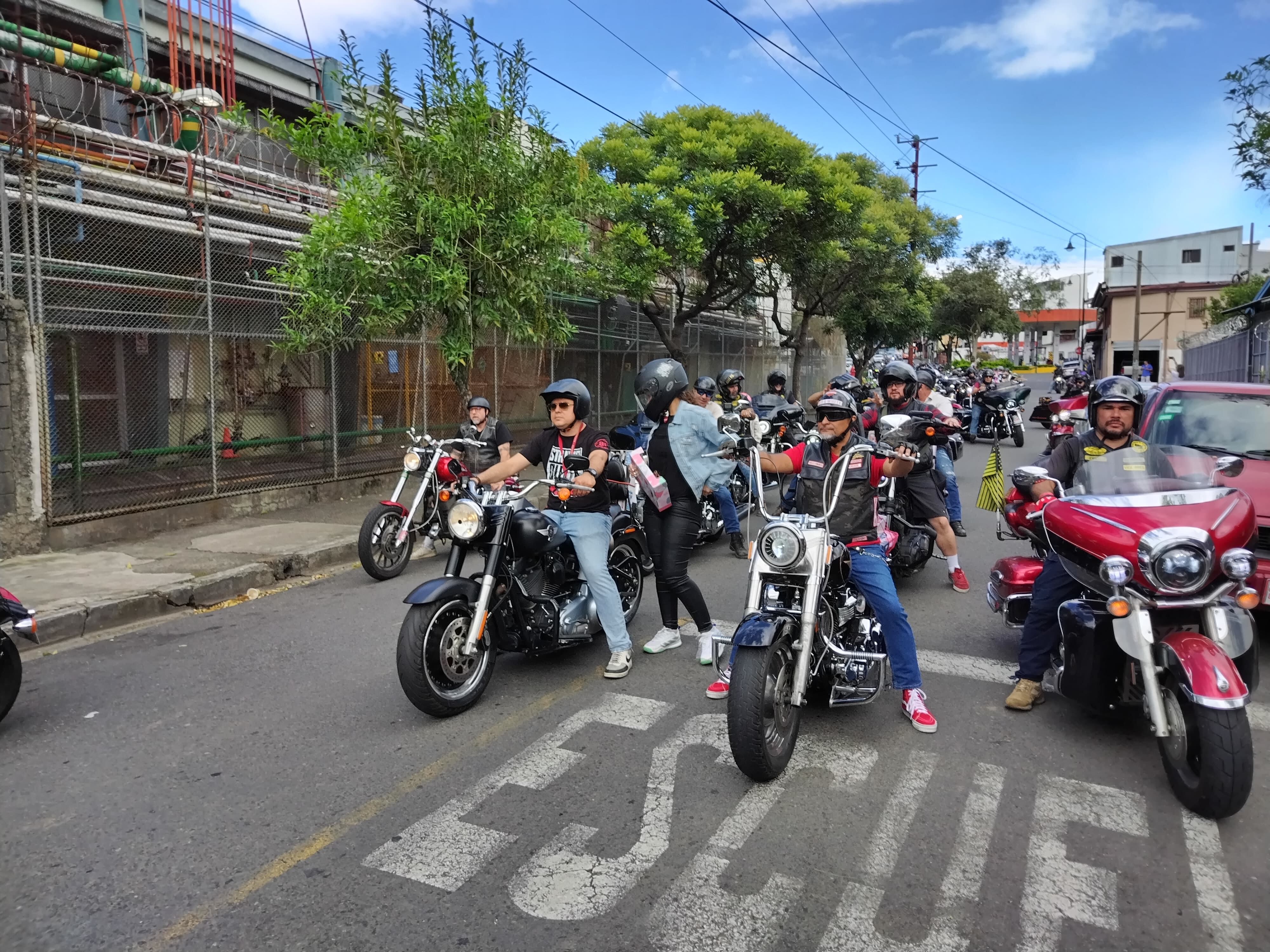 José Andrés González fue parte de 8 niños borucas que conocieron por primera vez San José este 8 de diciembre. “Creí que era parecido a mi pueblo, pero es grandísimo y lindísimo”, nos comentó el pequeñito.