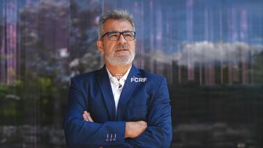 Horacio Elizondo mató a los Lobos del arbitraje tico en apenas minuto y medio