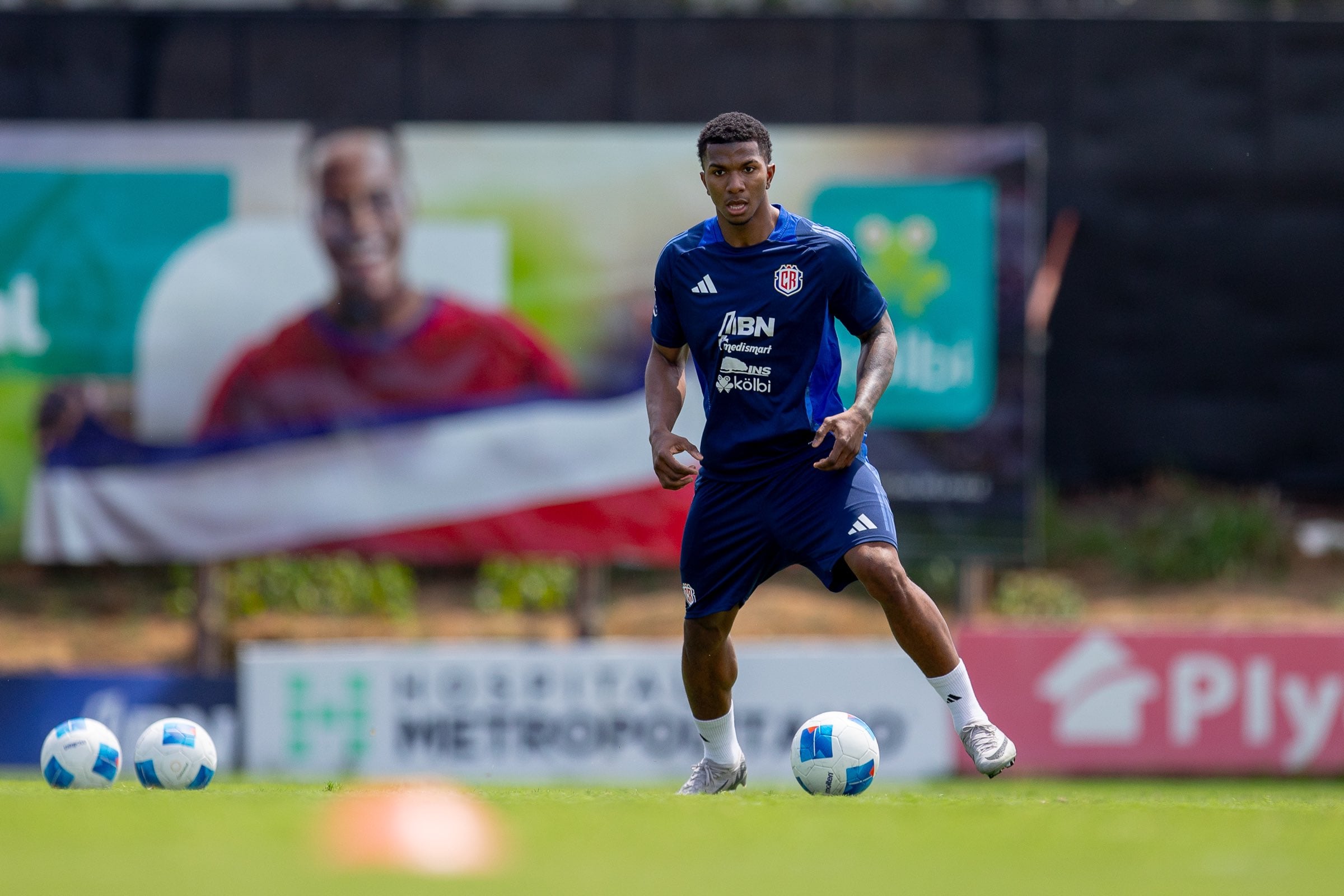 Jeyland Mitchell es uno de los integrantes de la Selección de Costa Rica en la misión repechaje contra Belice.