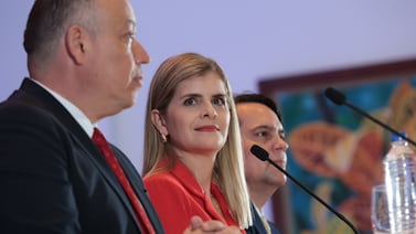 Experto explica el cambio de tono de Laura Fernández en su primera conferencia como presidenta electa