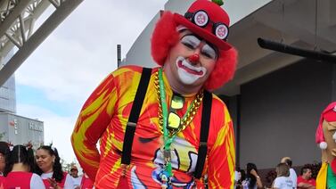 Chiquitín, el payaso más grande de Centroamérica, les desea una Feliz Navidad