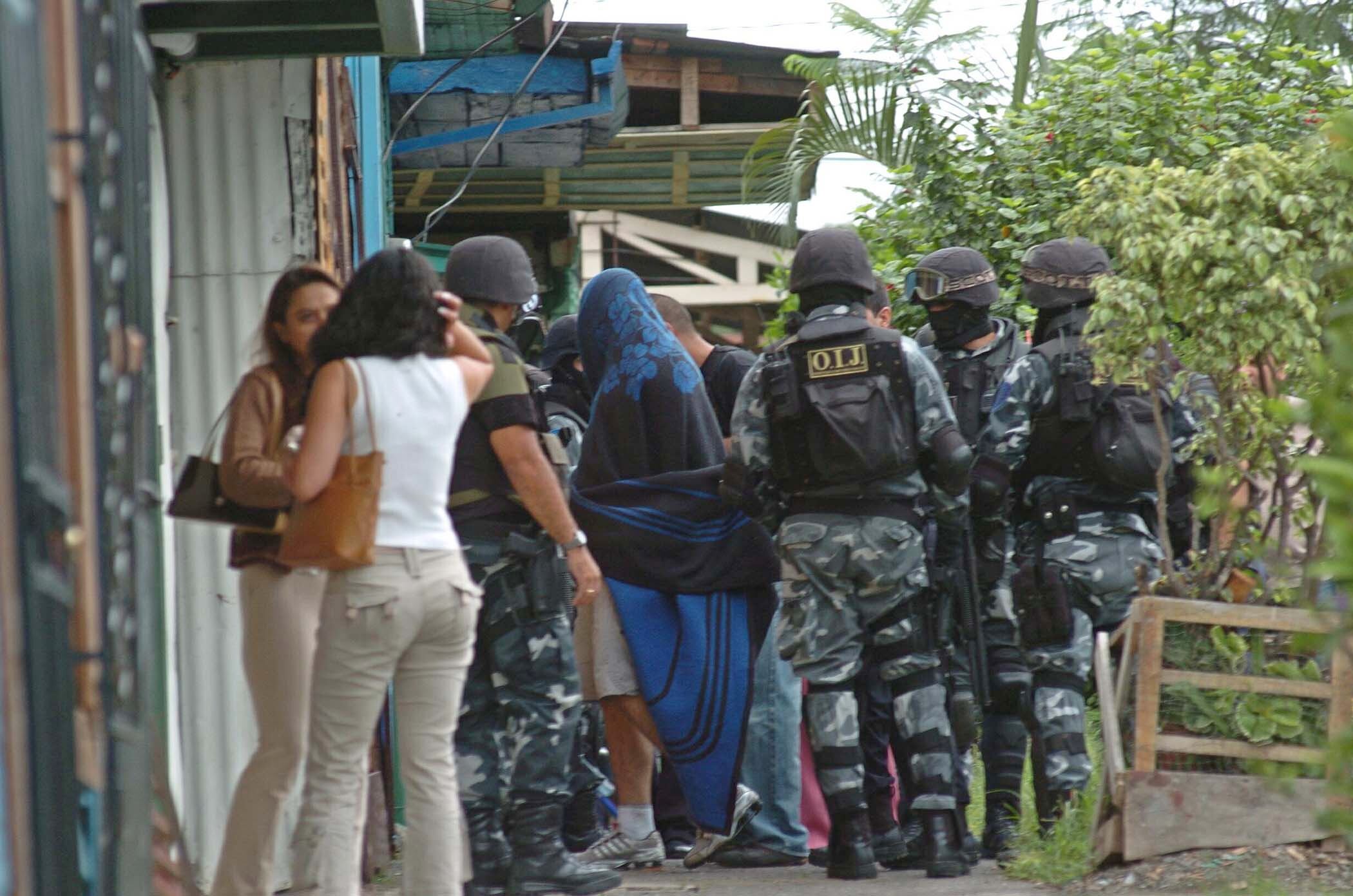 OIJ desmanteló en el 2006 una violenta banda vinculada con múltiples asaltos a viviendas. Foto Archivo.