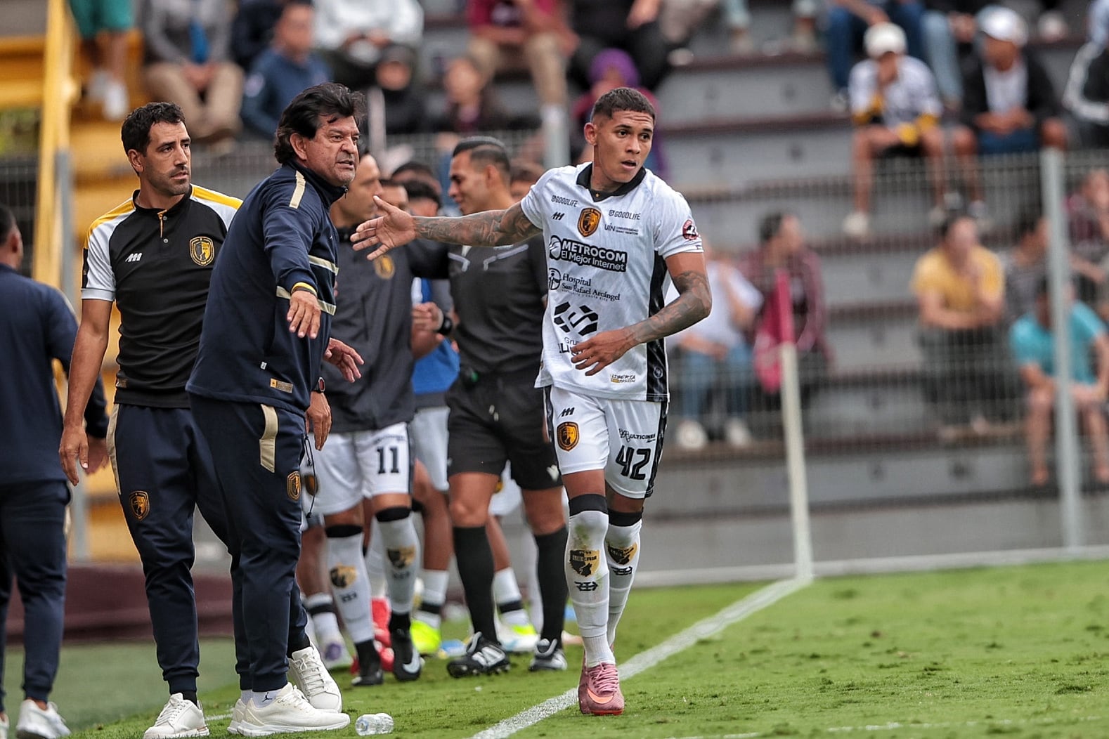12/04/2026/ juego entere Deportivo Saprissa vs Municipal Liberia por la Liga a Promerica en el estadio Ricardo Saprissa/ foto John Durán