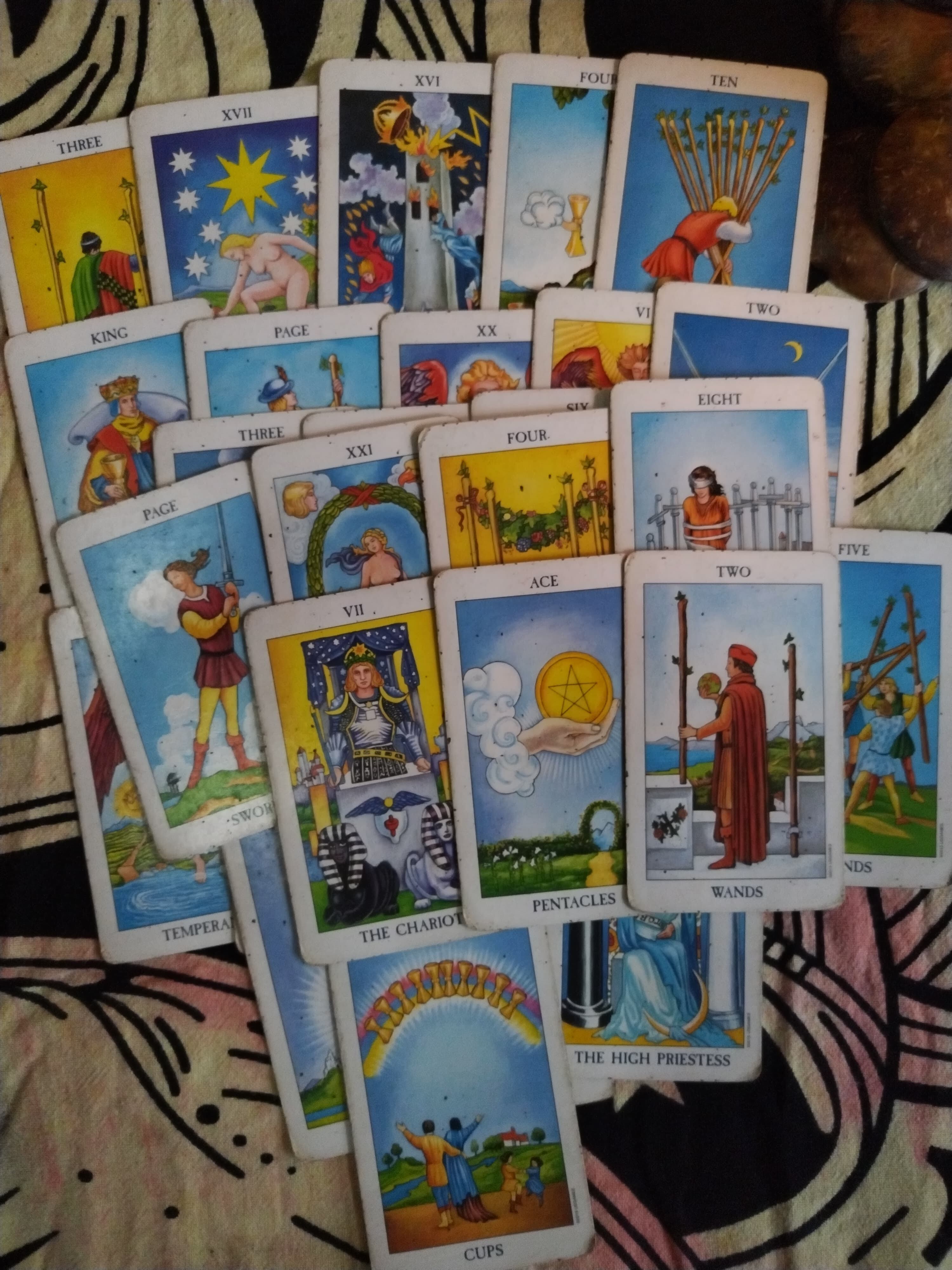 Mithzi Bonilla, muy conocida en redes sociales como Mithzi-Tarot porque cuando ella tira el tarot casi siempre la pega y en el puro centro. Queríamos saber cuáles dos equipos se verán las caras en la final del Torneo Apertura 2024