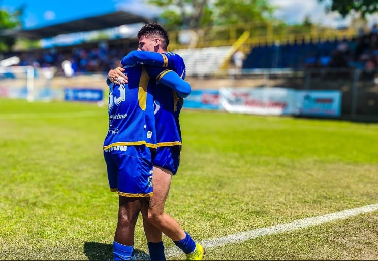 Danilo Pimpinati
Jicaral Sercoba
Anotó triplete en la semifinal del Torneo Clausura 2026 ante Quepos Cambute.
Geleador de la Liga de Ascenso con 22 anotaciones
10 de mayo del 2026
Facebook de Jicaral Sercoba