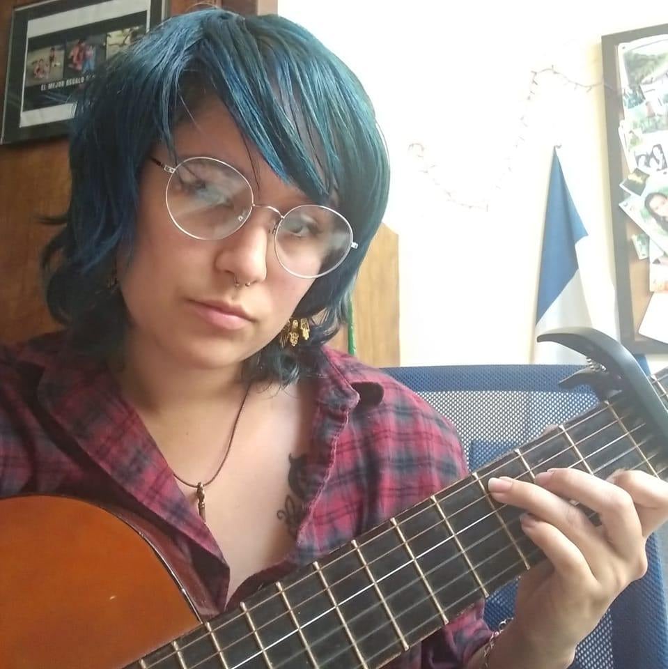 Xaviera Molina Medrano, es una joven nicaragüense de 28 años de edad que en el 2018 se vino para Costa Rica para evitar que el régimen de Ortega la asesinara